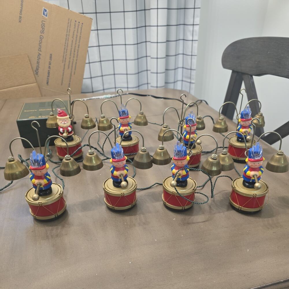 1991 Mr Christmas Santa’s Marching Band Musical Bells 35 Carols VTG Tested Works
